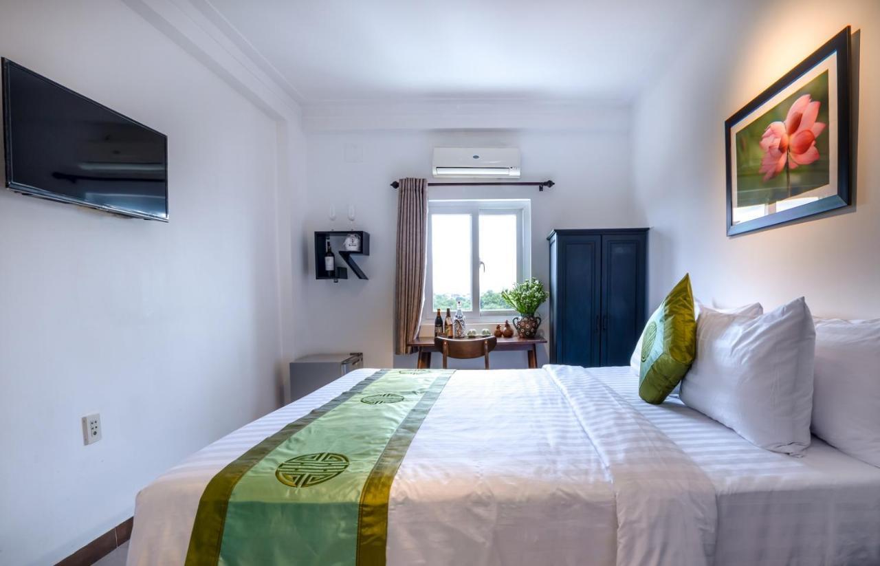 Charming Riverside Hotel Hue Εξωτερικό φωτογραφία