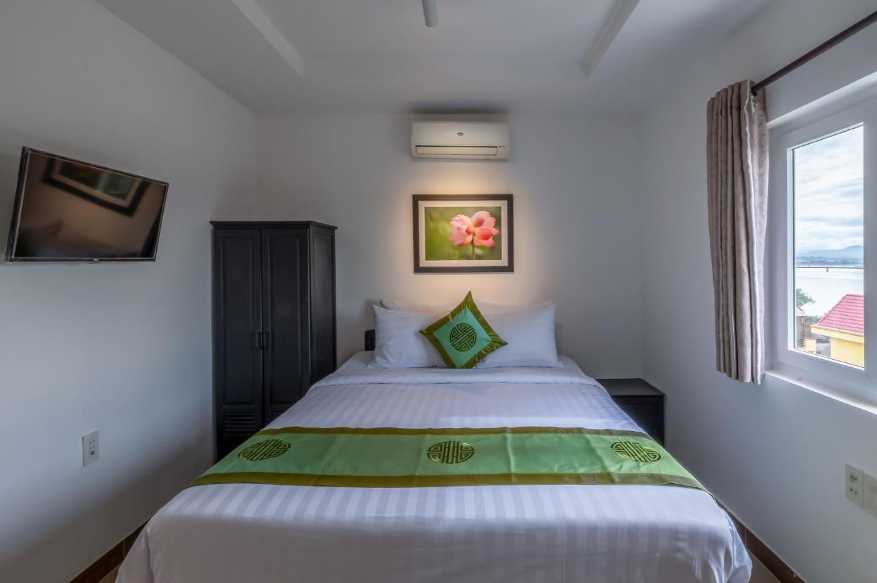 Charming Riverside Hotel Hue Εξωτερικό φωτογραφία