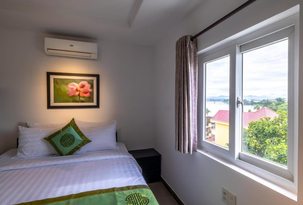 Charming Riverside Hotel Hue Εξωτερικό φωτογραφία