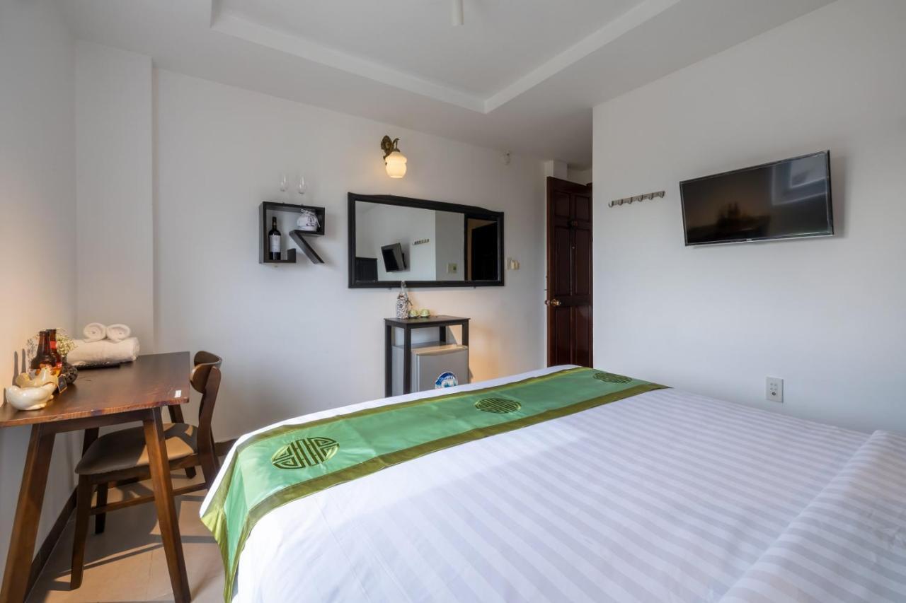 Charming Riverside Hotel Hue Εξωτερικό φωτογραφία