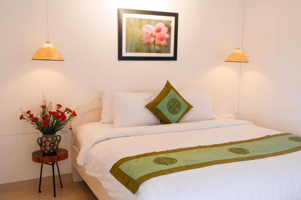 Charming Riverside Hotel Hue Εξωτερικό φωτογραφία